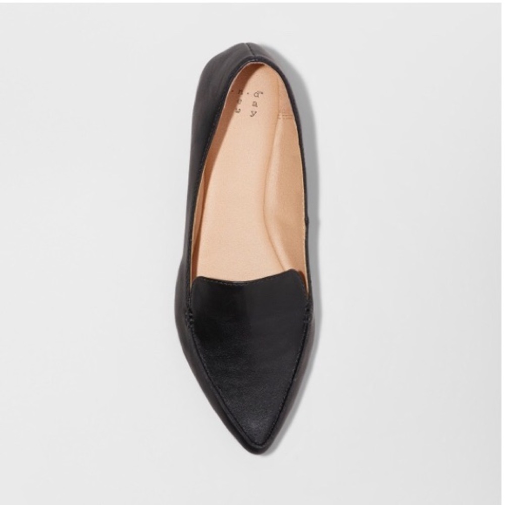 Black pointed flat loafers